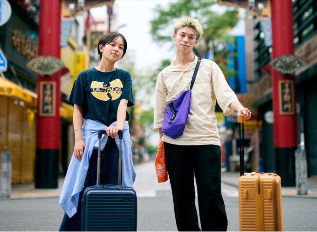 ストリートバッグブランド「EDGELINK」真雪さん、HIBIKIさんと横浜を巡る“ストリートスナップ” を公開