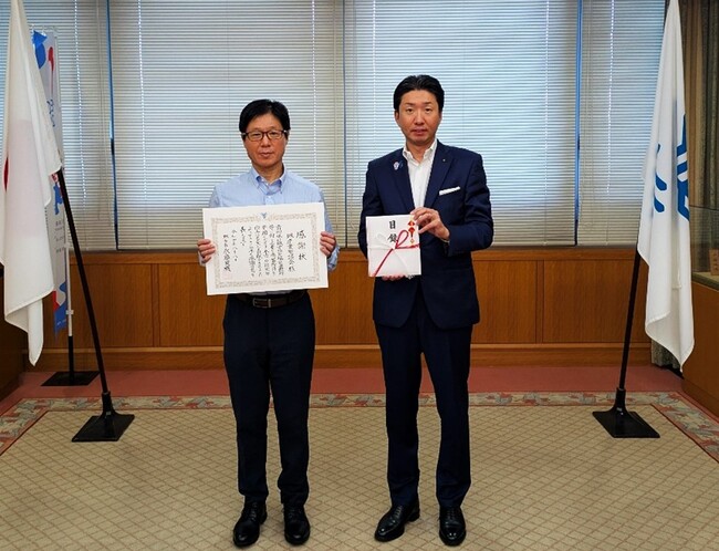 堺産業懇談会様より災害用備蓄品（段ボールベッド）を寄贈いただきました