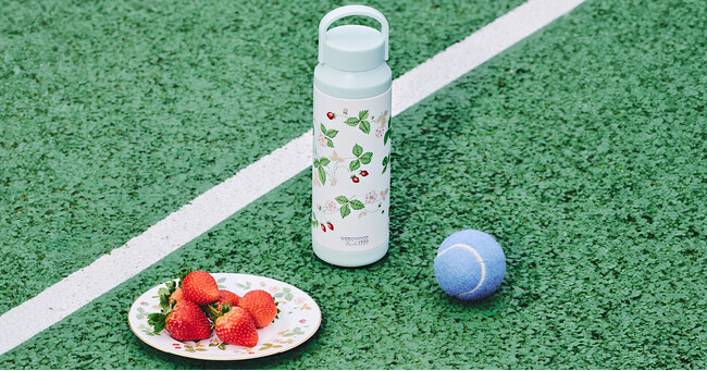 【ウェッジウッド】水分補給をおしゃれボトルで。ワイルド ストロベリーからサーモボトルが新登場。