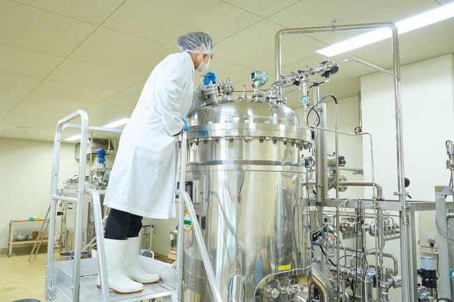 AI発酵制御を搭載したうま藻の生産現場、通称「うま藻場」、8月25日より一般公開
