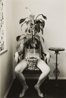 ジョー・アン・キャリス《無題》1974年 (C) Jo Ann Callis