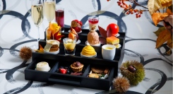 紅葉をイメージした色彩と秋の味覚が織りなす贅沢　デザートレストラン「OPERA」秋のアフタヌーンティー開催！地上264ｍから望む東京の絶景とともに優美な時間を
