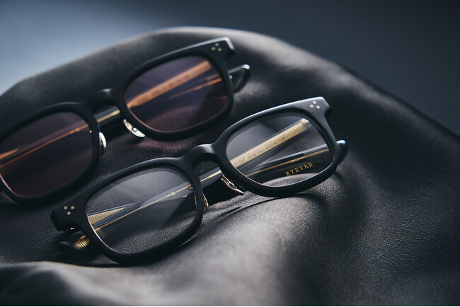 「EYEVAN LUXE KYOTO 10周年記念モデル『Blade MPBK 煤（すす）』、8月22日発売」