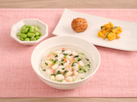 鶏の旨みが溶け込んだやさしい味わいの「鶏だしの中華がゆ」が8月19日（火）に新登場