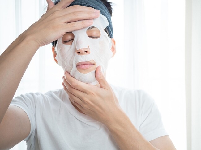 【フェムテック＆フェムケアのシックスセンスラボ株式会社の全国調査】30歳以上の男性の美意識を探る！、自分は「若く見える」が「老けて見える」を上回る