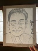 きよがっぱおじさんが披露する「被疑者風似顔絵」ライブドローイングの作品例 きよがっぱおじさんが披露する「被疑者風似顔絵」ライブドローイングの作品例