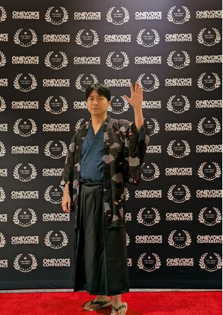 声優・ナレーション界の最高峰・米最大級アワード『One Voice Awards USA 2025』で石黒康修が国際ナレーション部門ファイナリスト10名に選出！！
