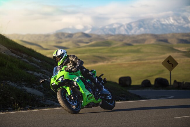 走りを楽しむすべての人へ-カワサキ「Ninja ZX-6R」新しいカラー＆グラフィックで2025年9月27日に発売