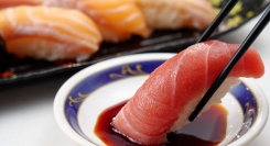 【8/27オープン】職人が握る本格寿司が1貫88円〜！『あおはな』が汐留に誕生