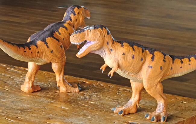 恐竜フィギュアの新時代へ「ティラノサウルス ビニールモデル マスタークラフトエディション」 誕生