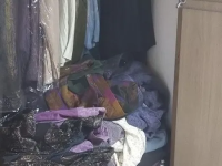 衣類整理で見落としやすい“貴重品”──遺品整理の第一歩を安全に進めるために