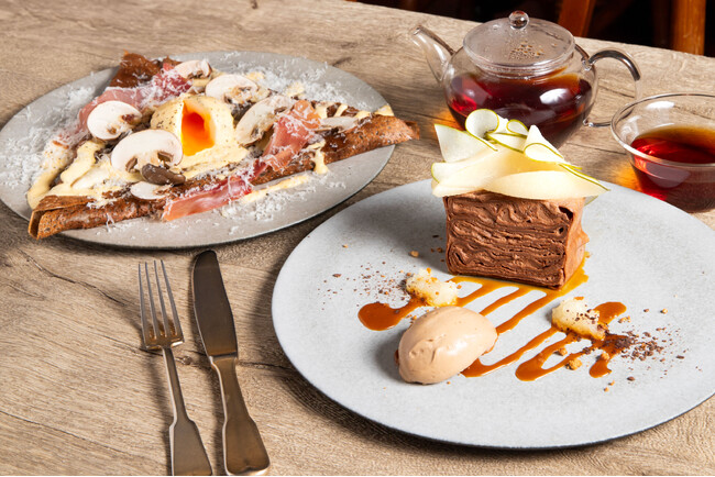 秋香るごちそうガレットと、とろける洋梨のクレープ。― 季節を彩る２つの新作が登場！ ― 神戸のクレープとガレットの専門店「CREPE & GALETTE TOOTH TOOTH」より。