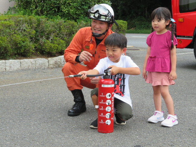 人気のパトカーや消防車など「はたらくくるま」大集合！あみアウトレットで車両展示や防災体験で学びと発見の秋