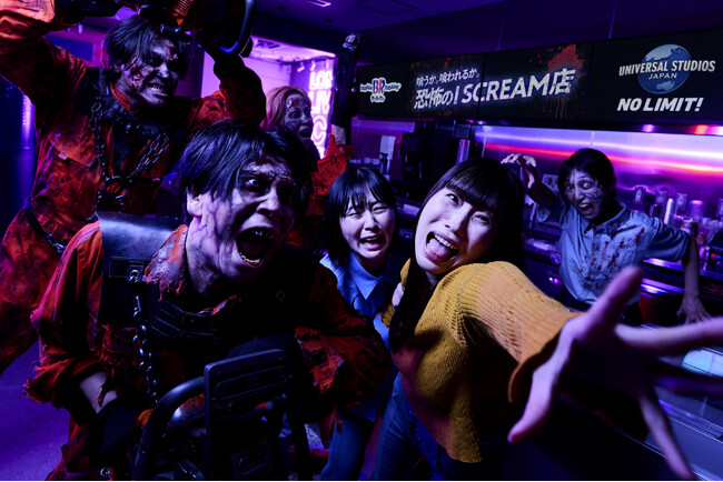 ユニバーサル・スタジオ・ジャパン『ハロウィーン・ホラー・ナイト』の超凶暴ゾンビが真夏の東京・青山に、本日襲来！ゾンビが占拠した「サーティワン アイスクリーム」で、“正気を失う”恐怖の超絶叫！
