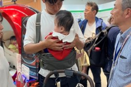 未来の抱っこバッグ体験の様子 未来の抱っこバッグ体験の様子