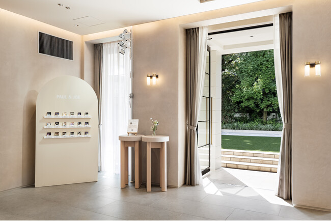 WIT COLLECTIVE、「PAUL & JOE BEAUTE」2025 New Skincareプレス向け発表会にて生成AIによる “世界にひとつだけの”ビジュアル体験を提供