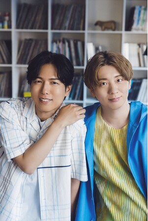 「桃源暗鬼」共演中の神谷浩史＆木村良平が「TVガイドVOICE STARS vol.35」表紙＆巻頭特集に登場！ にじさんじ加賀美ハヤトの裏表紙＆巻末特集も必見!!