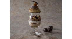 上質な栗の風味と秋の恵みを愉しむ大人のパフェ「パルフェ マロン～栗のパフェ～」