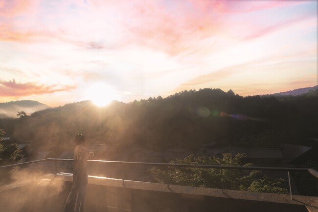 【星のや軽井沢】開業20周年を記念して、シグネチャープログラム「谷の集落で巡り合う瞬間（とき）」通年販売開始。時を忘れ、究極の非日常へ。