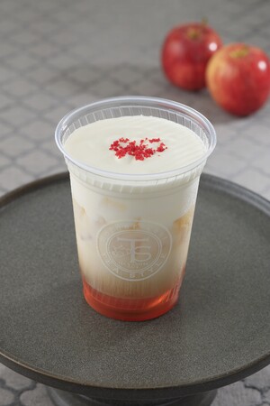 【MOS】芳醇なアップルが香る、秋の新作が登場！マザーリーフティースタイルで「芳醇アップルのクリームミルクティー」発売