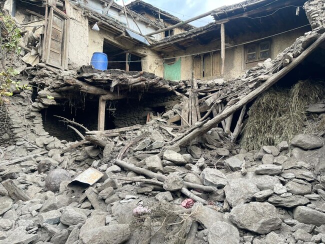 アフガニスタン東部地震と、アフガニスタン・パキスタンにおける豪雨による水害に対して緊急支援を開始します