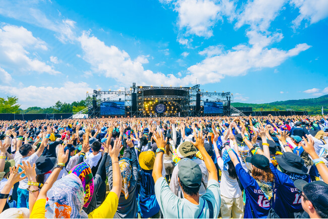 30周年アニバーサリーのラブシャに総勢93組のアーティストと過去最高85,000人の観客が集結！「SWEET LOVE SHOWER 2025」全日程、澄み渡る晴天の下、無事終演！