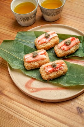 国産紅ずわいがに使用笹巻き蟹めし