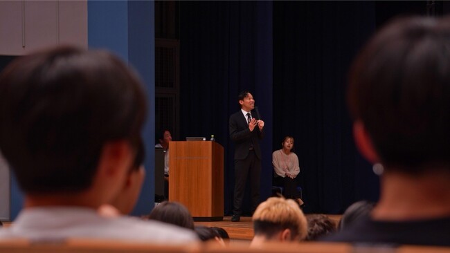 未来の“健康社会”を若い世代と共につくる流通科学大学が行う、「職業研究プログラム」にコスモヘルスが参加。創業以来初の産学連携をスタート