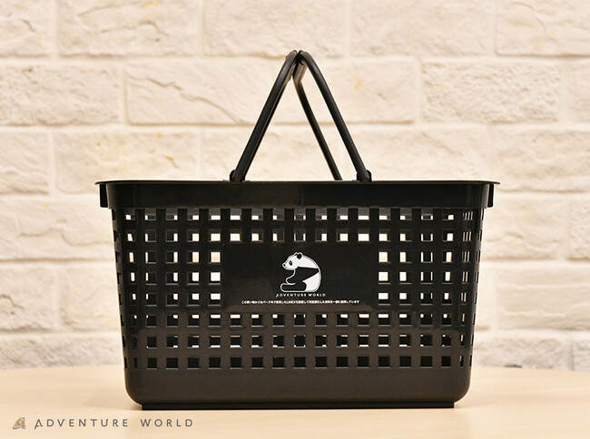 廃棄物ゼロ（循環型）パークを目指してパーク内で使用済みのLIMEX製の飲料カップをマテリアルリサイクルした「お買い物カゴ」「ハンガー」の運用を開始いたしました