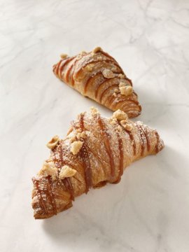 1日100個限定「ミニ・クロワッサン・オ・キャラメル・ノワゼット」 1日100個限定「ミニ・クロワッサン・オ・キャラメル・ノワゼット」