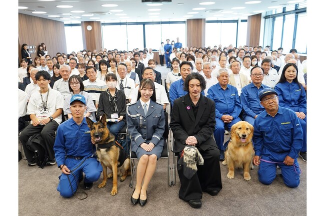 STU48内海里音特別防犯支援官　地元岡山で警察官を騙る詐欺の被害防止を呼び掛け　オダギリジョー氏もトークセッションに参加
