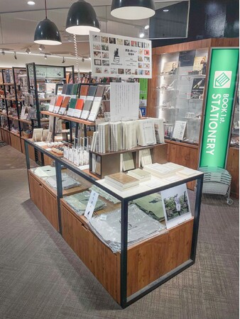 【BIBLIOPHILIC】読書の秋、駅ビルで見つける“ちょっと便利”な読書グッズ。ブックファースト五反田店でフェア開催！