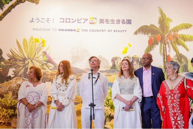 グスタボ・ペトロ大統領、2025年大阪・関西万博を訪問