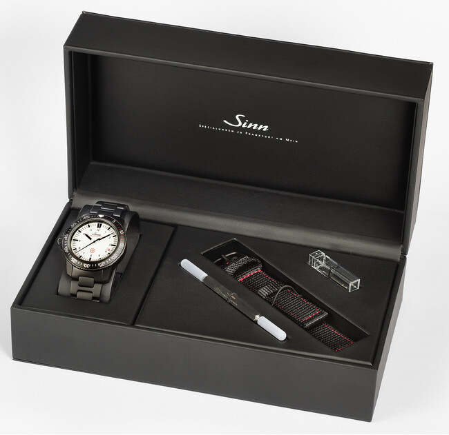 Sinn ジン　【EZM 3 S W】 日米限定モデル発表