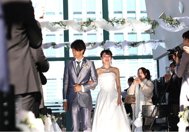 Z世代が本物の結婚式を仕掛ける！
