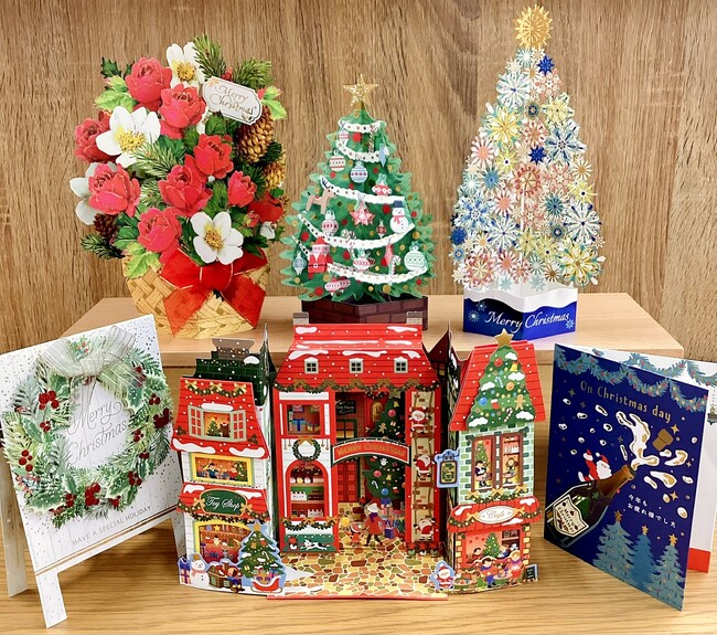 クリスマスを彩る贈り物に◎飾れるカードから手渡し用アイテムまで、充実の新商品が日本ホールマークから登場