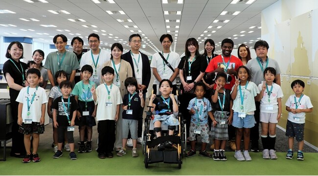 クロスキャット、家庭と職場をつなぐ職場訪問イベント「こども参観日」を開催