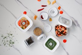 開けたての香りや食感をキープ 開けたての香りや食感をキープ