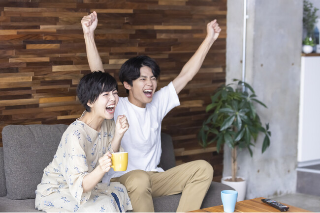 好きな人が2人いてもいい？推しと恋人の“二刀流”急増中！【結婚相談所ツヴァイ調査アンケート】