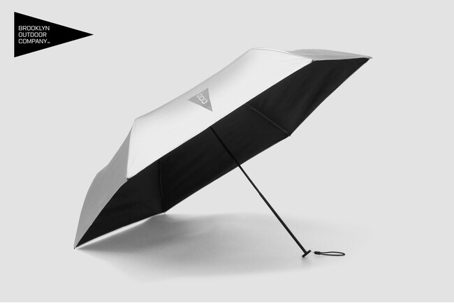 160gの驚きの軽さ。100％UVカット＆雨天対応の超軽量カーボン日傘が発売開始！