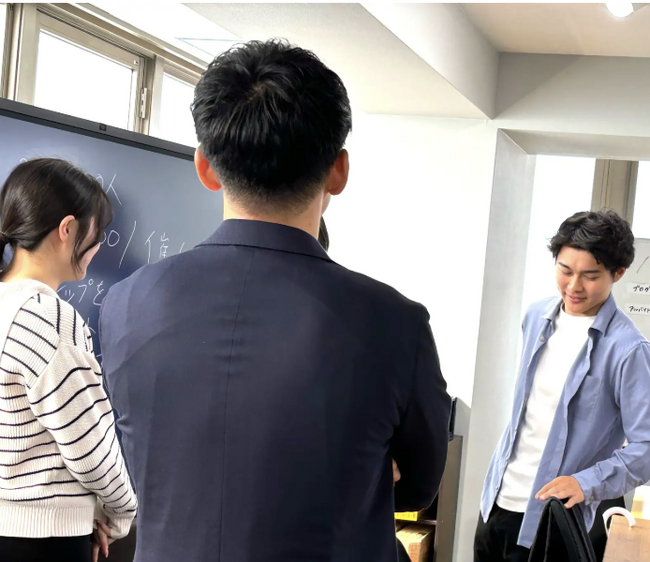 朝礼をアップデート！MVV浸透と一体感を高める場に