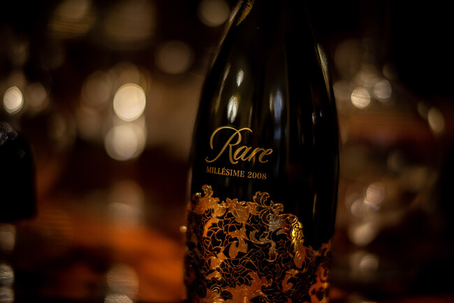 【Cuvee J2 Hôtel Osaka】マリー・アントワネットに献上されてから240年、40年間でわずか14回しか生まれない希少な「レア ミレジメ」を味わう特別な夜