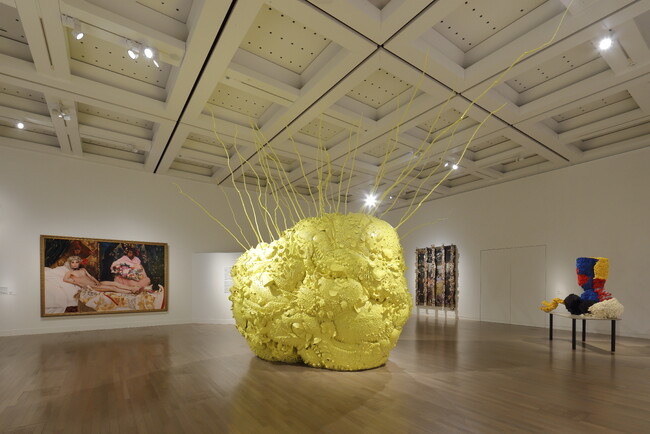 【国立新美術館】香港M+との初の協働企画 開幕！「時代のプリズム：日本で生まれた美術表現 1989-2010」
