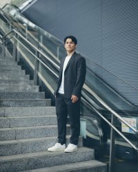 ＜セオリー＞“In Motion”シリーズを発売　自転車競技選手 太田海也を起用した動画を9月12日(金)から全国のゴールドジムで放映開始