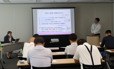 ５者連携共催セミナー『外国人材雇用セミナー』を開催しました