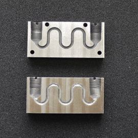 3D造形入子金型(研磨前後比較) 3D造形入子金型(研磨前後比較)