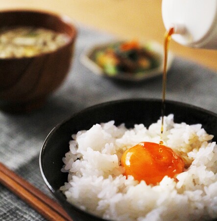 【旨味革命】“寝かせるだけ”で旨味が育つ『寝かせだし醤油』誕生！