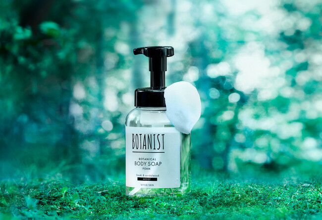 BOTANIST「泡ボディーソープ」リニューアル10月1日新発売　ヒノキとサンダルウッドの香りで、森林浴のような爽やかさとリラックスを