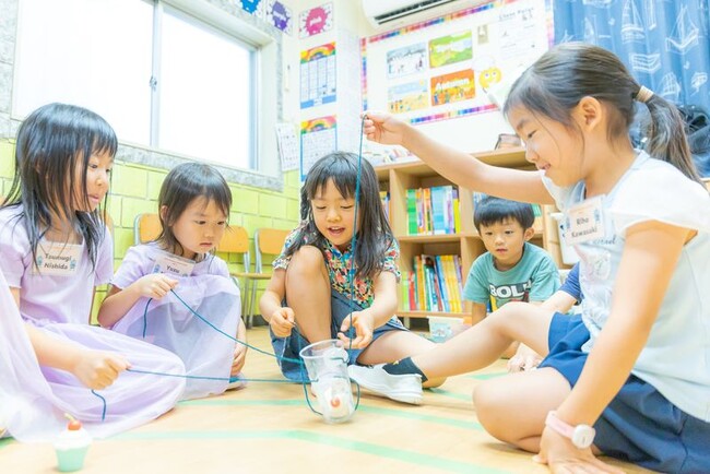 大人では思いつかない！ 子どもたちのユニークな発想があふれる英語プログラム「ロボットとお仕事探検隊」