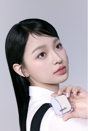 ＜mude.＞多彩に輝く発光ビーム系ハイライター＆２種のパウダーで立体感と透明感を演出できるマットハイライターが国内店頭初登場！